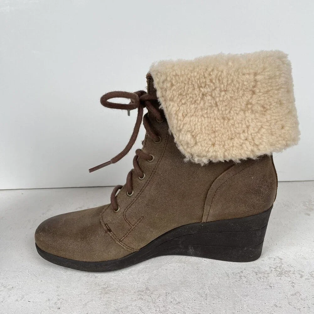 UGG Waterproof Zea Wedge Boots Womens 10 Brown Suede‎ Lace Up